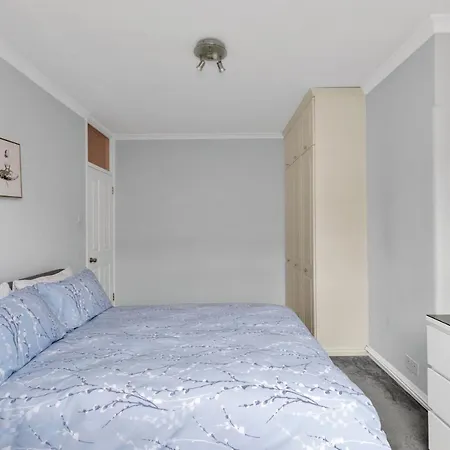 Entire Flat In Heart Of Chelsea Hosted By Zahra Apartment London Exterior photo